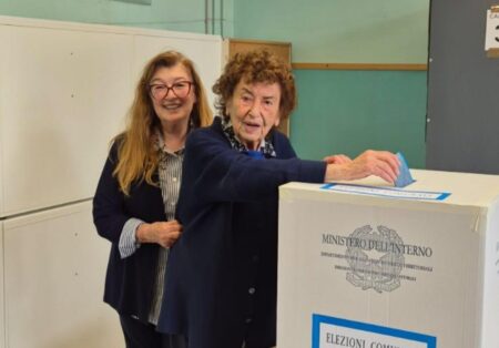 Malnate: Al seggio la signora Tina, 101 anni