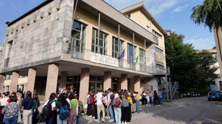 Varese: Maturità, al via la prima prova