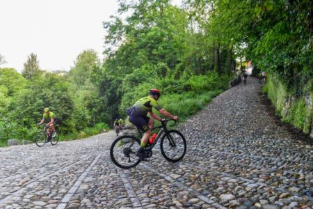 Ciclismo: Varese Van Vlaanderen, in 391 in cima alla vetta