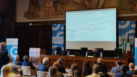 Varese: Più lavoro (maschile). Ma i giovani se ne vanno