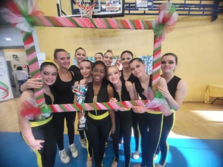 Busto: Twirling, saggio “Encant…evole” in piazza