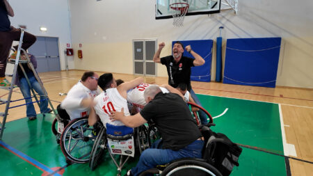 Varese: HSV, canestri, vip e risate nel video solidale