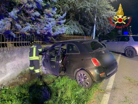 Brissago: Auto contro il muro, soccorsi in azione