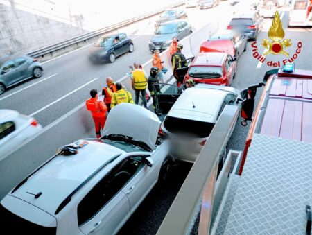 Busto: Tamponamento in A8, 6 auto coinvolte