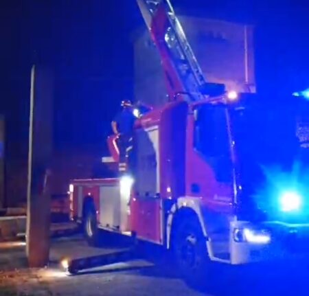 Castronno: 18enne ubriaco su una gru, salvo