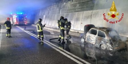 Laveno: Auto in fiamme in galleria, nessun ferito