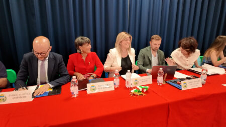 Malnate: Bufera sulla giunta per gli aumenti di stipendio