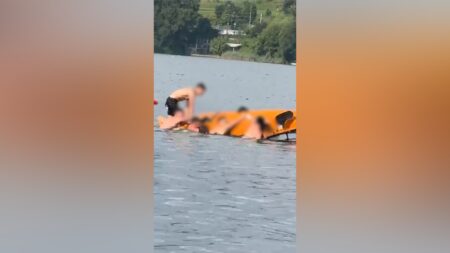 Travedona: Pedalò rovesciato, giochi pericolosi a Monate