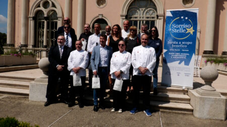 Varese: Sorriso di Stelle, una cena per Le Farfalle Lilla