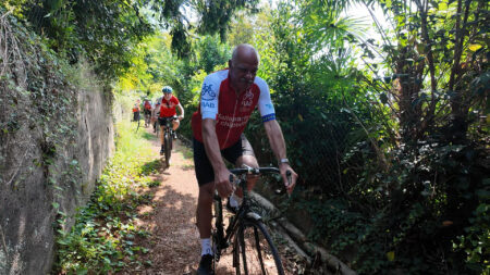 Varese: In bici sul sentiero da Montello a via Crispi
