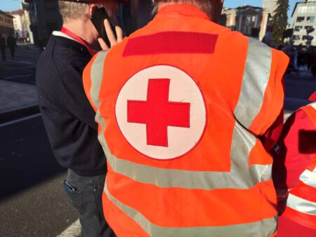 Milano: Furgone fuori controllo investe 4 persone