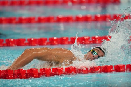 Nuoto: Paltrinieri è l'azzurro più medagliato del nuoto