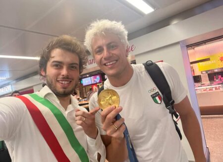 Azzate: L'abbraccio del Comune al suo campione Tete