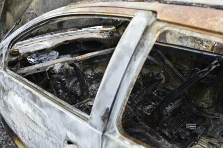 Gallarate: Auto in fiamme, soccorsi in autostrada