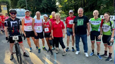 Varese: Cronoscalata Tre Croci, sorrisi alla partenza