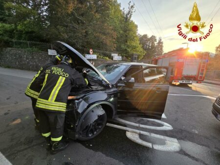 Cunardo: Schianto a Cunardo, sul posto i Vigili del Fuoco