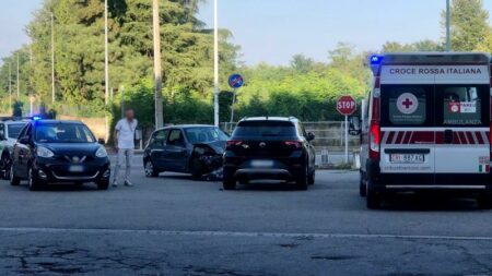 Busto: Scappa con auto rubata e ferisce 4 persone