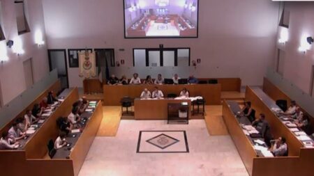 Gallarate: Ospedale, scontro in Consiglio comunale