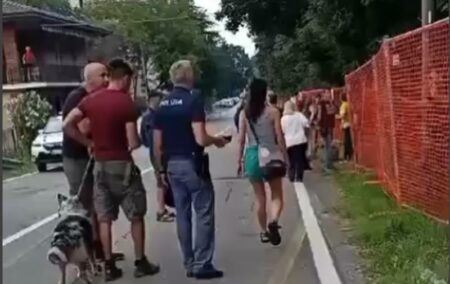 Gallarate: Cantiere assediato, attivisti sugli alberi