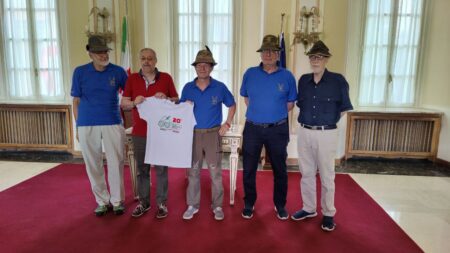 Varese: Festa della Montagna, la carica dei 100 Alpini