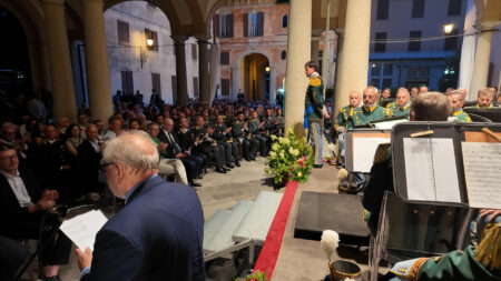 Gazzada: Musica in Villa, festa con la Guardia di Finanza