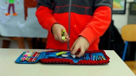 Varese: Scuola solidale, CRI lancia la raccolta di zaini