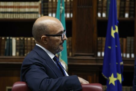 Roma: Sangiuliano, prima le ferie e poi la Rai