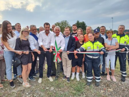 Mercallo: Salvini inaugura la rotonda. E fa visita a Bossi