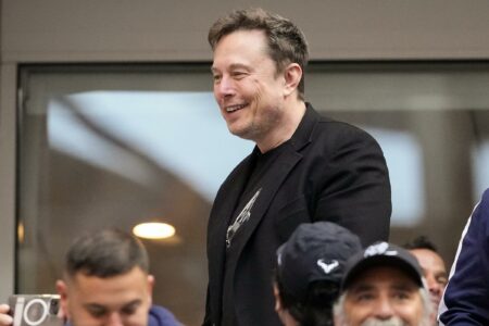 New York: Elon Musk difende Salvini e insulta il pm