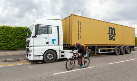 Varese: Il veto ai camion sulla SP 18 non piace all'ASEA