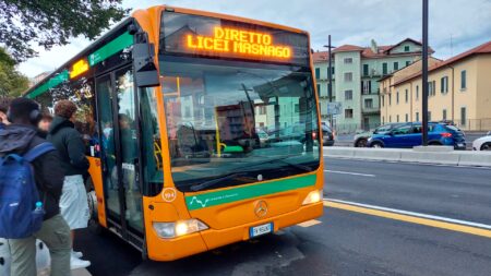 Varese: Iniziano le scuole, cambia l'orario dei pullman