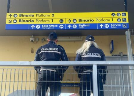 Arcisate: Vandali e perdigiorno, giro di vite in stazione