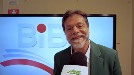 Busto: Raina, prof De Il Collegio, lancia Bibliochangers