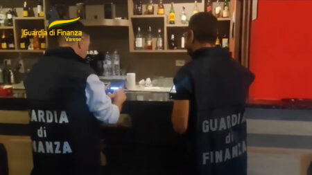 Gallarate: Giochi veri, pagamenti falsi: 4 denunce