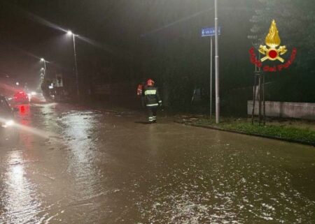 Brescia: Maltempo scatenato, evacuazioni e linee interrotte