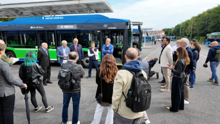 Varese: Nove bus elettrici, la Città Giardino è green