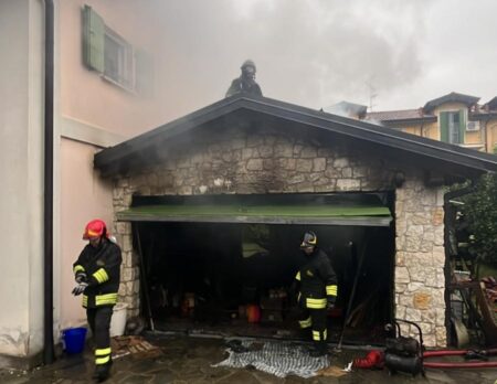 Travedona: Fiamme in lavanderia, Vigili in via Marinetti