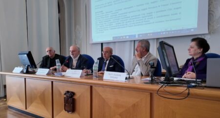 Varese: Senzatetto e indifferenza al tavolo di Filosofarti