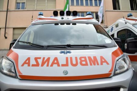 Bodio: Si getta nel lago, 60enne tratto in salvo