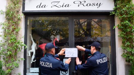 Varese: Alcol a minorenni, bar sospeso 10 giorni