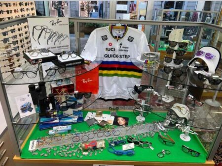 Busto: Una vetrina da campione, gara a colpi di “like”