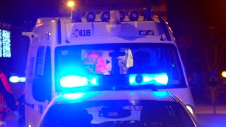 Varese: Ferito in via Carcano: "Gesto di autolesionismo"