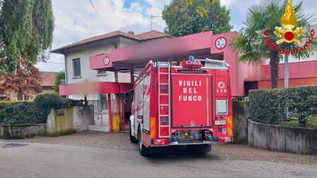 Gemonio: Operaio cade da 10 metri, salvo per miracolo