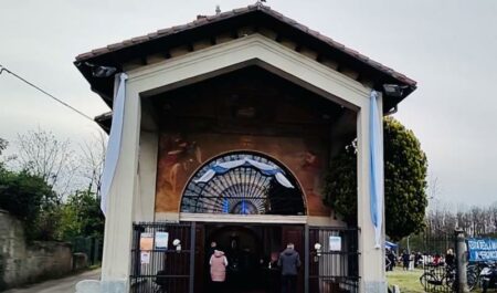 Busto: Pedibustis, a spasso per chiese con gli studenti