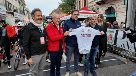 Varese: Via alla Gran Fondo! La Tre Valli è cominciata