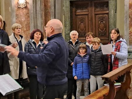 Brinzio: Coro Piambello incanta la chiesa parrocchiale