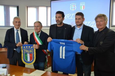 Leggiuno: Il ricordo di Riva, con Buffon e Antognoni