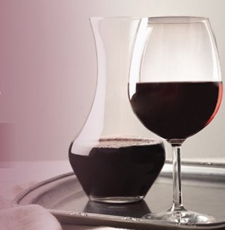 Oleggio: "Calici a Palazzo" per gli amanti dei vini