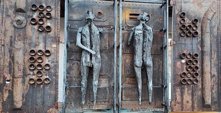 Origgio: Monsignor Daniel Estivill a villa Borletti