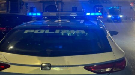 Varese: Rissa in Piazza Repubblica, 15 giovani denunciati